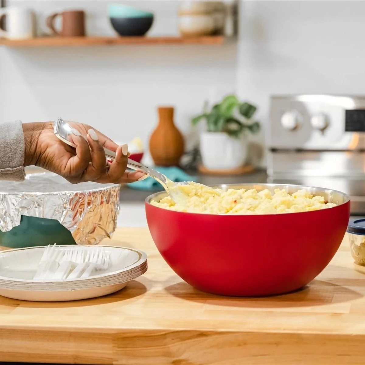 Served Large Serving Bowl (2.5 Quart) | Strawberry - Image 4